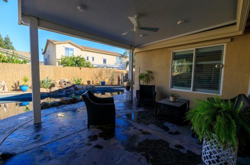 735 Jonabel Way, Valley Home, CA 95361-7784