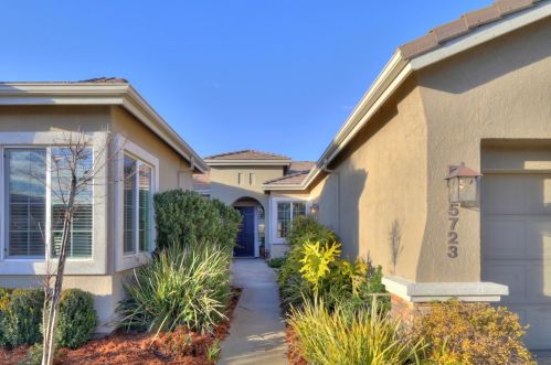 5723 Cowell Blvd, Davis, CA 95618-7213