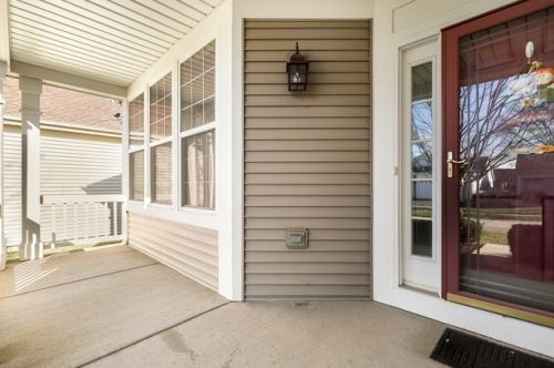 21236 Montclare Lake Dr, Joliet, IL 60403-8720
