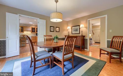 142 Bentley Ln, Lancaster PA  17603-6204 exterior