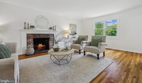 30 Robert Rd, Princeton NJ  08540-5333 exterior