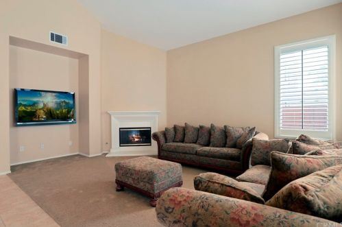 12758 Royal Palm Ln, Riverside CA  92503-7077 exterior