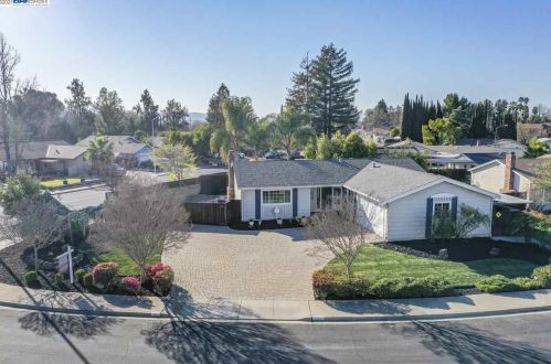 285 Scherman Way, Livermore, CA 94550-3942