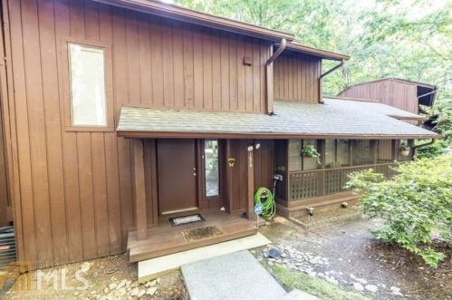 1670 Terrell Ridge Dr, Marietta, GA 30067-6018