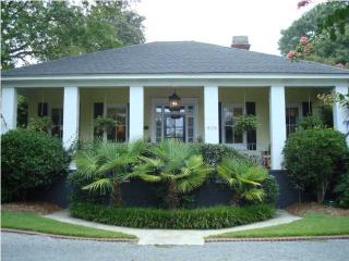 808 Main St, Summerville, SC 29483-5914