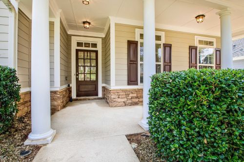 11 Medallion Park, Newnan, GA 30265-5654