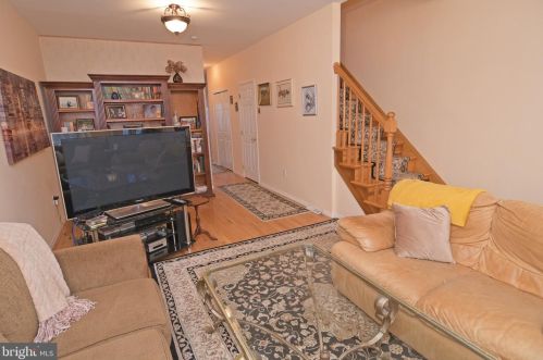 851 Pennsylvania Ave, Trenton, NJ 08638-3905