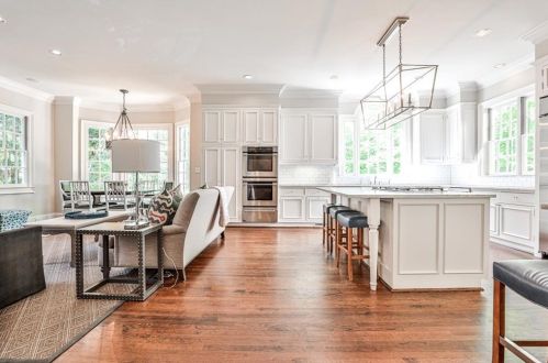 2980 Habersham Way, Atlanta GA  30305-2816 exterior