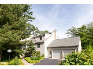 35 Recreation Rd, Rye, NH 03870-2422