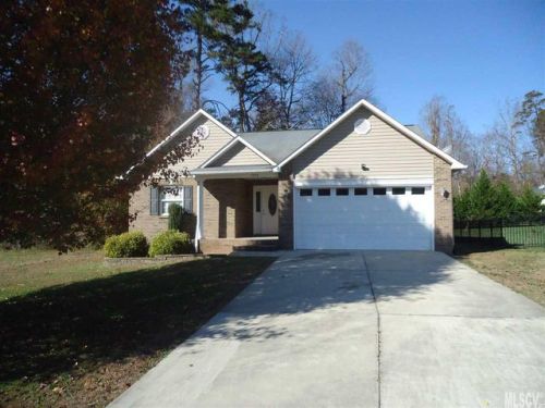 1918 Maius Dr, Conover, NC 28613-9283