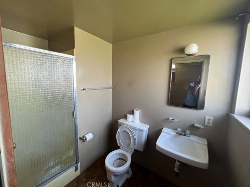 1430 Chalet Ave, Anaheim CA  92802-2147 exterior