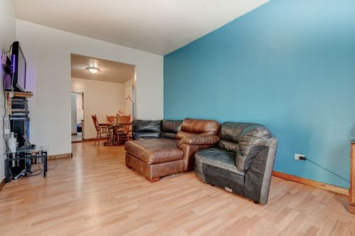 1047 Christiana Ave, Chicago, IL 60651-4146