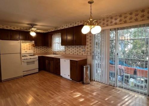 2 Sherman St, Providence, RI 02904-1230