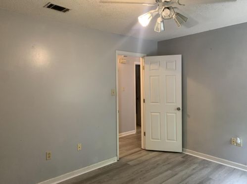 930 Deercrest Cir, Evans GA  30809-4230 exterior