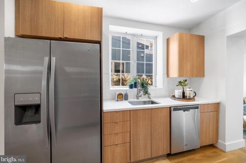 1636 Eyre St, Philadelphia PA  19125-2420 exterior