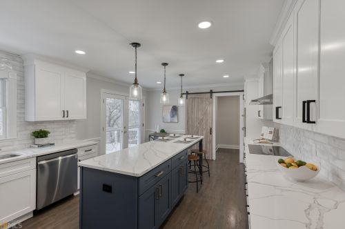 170 Huntcliff Pt, Atlanta GA  30350-1601 exterior