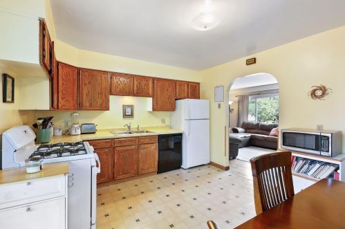 700 Eldridge Ave, Saint Paul MN  55113-6412 exterior