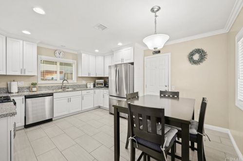 917 Notre Dame St, Upland CA 91786-2761 exterior