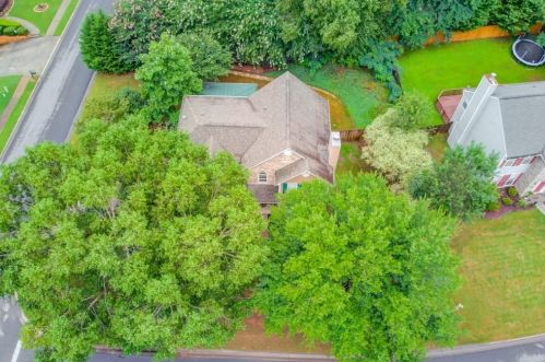 4052 Mount Vernon Dr, Holly Springs, GA 30189-5271