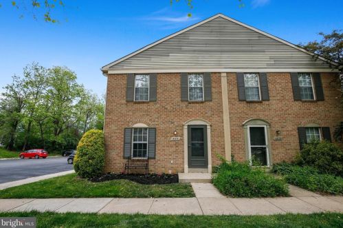 10301 Dutch Ship Ct, Silver Spring, MD 20902-5800