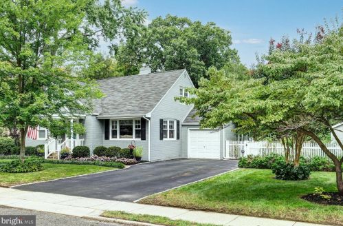 317 Estaugh Ave, Tavistock, NJ 08033-2511