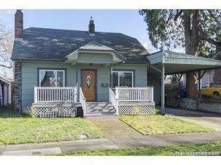 6344 Omaha Ave, Portland OR  97217-4935 exterior