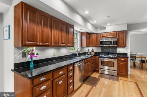 14104 Northwyn Dr, Silver Spring MD exterior