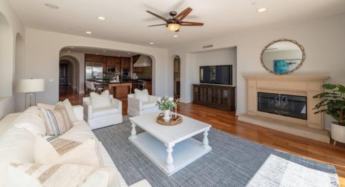 37 Blue Smt, Irvine CA  92603-0168 exterior