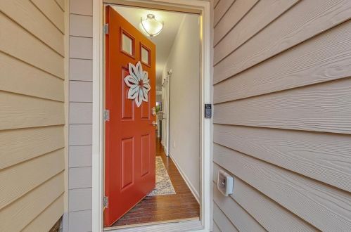 199 Townview Dr, Holly Springs, GA 30189-7221