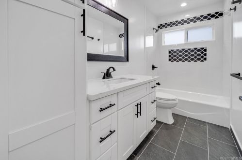 3607 Nipo St, Honolulu HI  96822 exterior