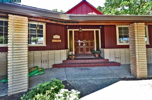 757 Slater Ave, Concord CA  94523-2576 exterior