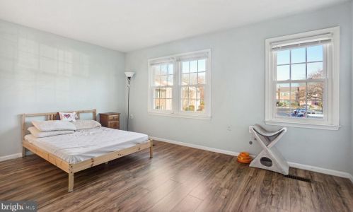 11378 Cromwell Ct, Woodbridge VA  22192-1118 exterior