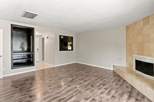 3361 Norfolk Dr, Riverside CA  92503-5146 exterior