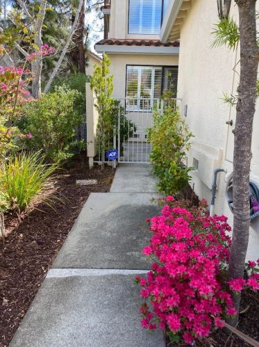 10 Tulip Ln, San Carlos, CA 94070-1551