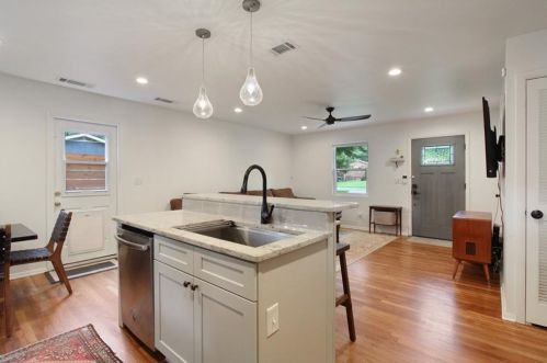 691 San Fernando Dr, Smyrna GA  30080-1478 exterior
