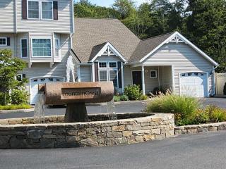 62 Fountain Dr, Westerly, RI 02891-3037