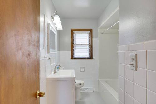 9248 Cottage Grove Pl, Hammond IN  46322-2819 exterior