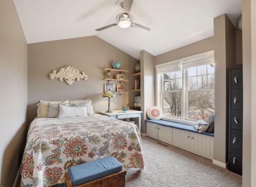 2488 Fieldstone Curv, Saint Paul MN  55129-6209 exterior