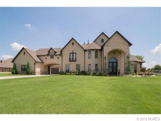 6813 Garden Stone Ln, Owasso, OK 74055-5116