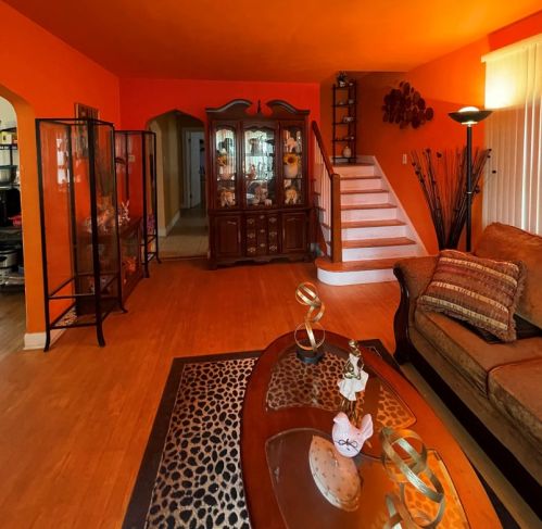 10344 Emerald Ave, Chicago, IL 60628-2320