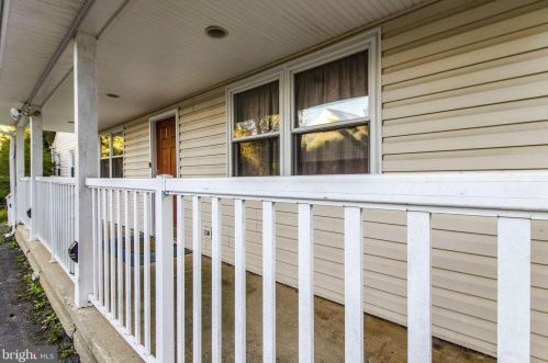 12606 Meadowood Dr, Silver Spring MD 20904-2928 exterior