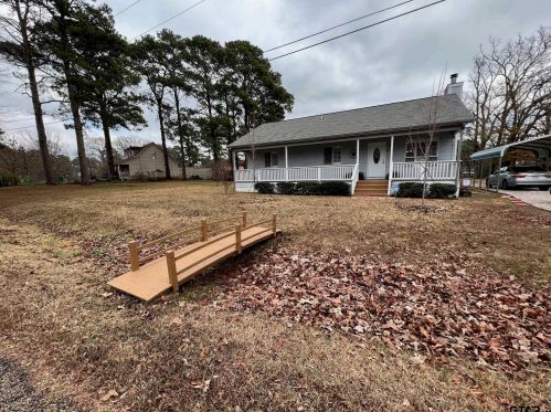 138 Indianola Rd, Chandler, TX 75758-5410