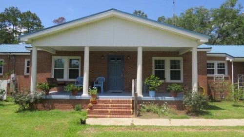 328 12th Ave, Cairo, GA 39828-1111
