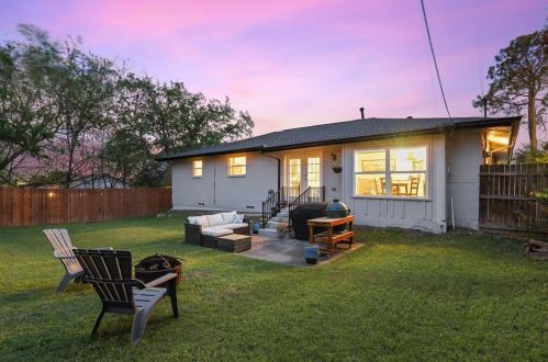 2517 Briarcliff Dr, Irving TX  75062-3213 exterior