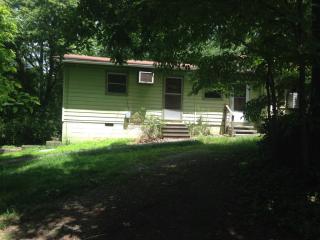 382 Butterworth Rd, Holly Springs, GA 30114-3981