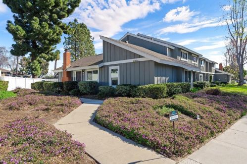 424 Los Arbolitos Blvd, Oceanside CA  92058-1516 exterior