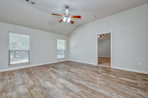 989 Arbor Way, Conroe TX  77303-1784 exterior