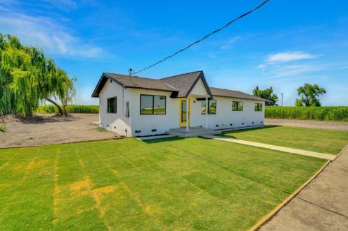 1413 Morgan Rd, Turlock, CA 95380-9398