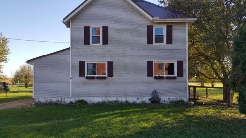 205 Shellhammer St, Harmon, IL 61042-9424
