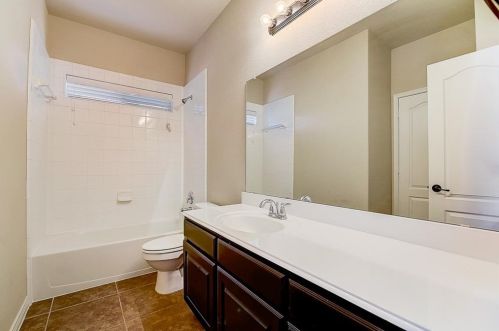 4272 Comanche Dr, Carrollton TX 75010-3300 exterior